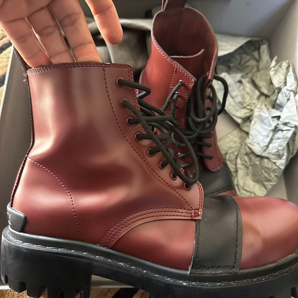 Balenciaga Boots! Made in Italy - Picture 2 of 12